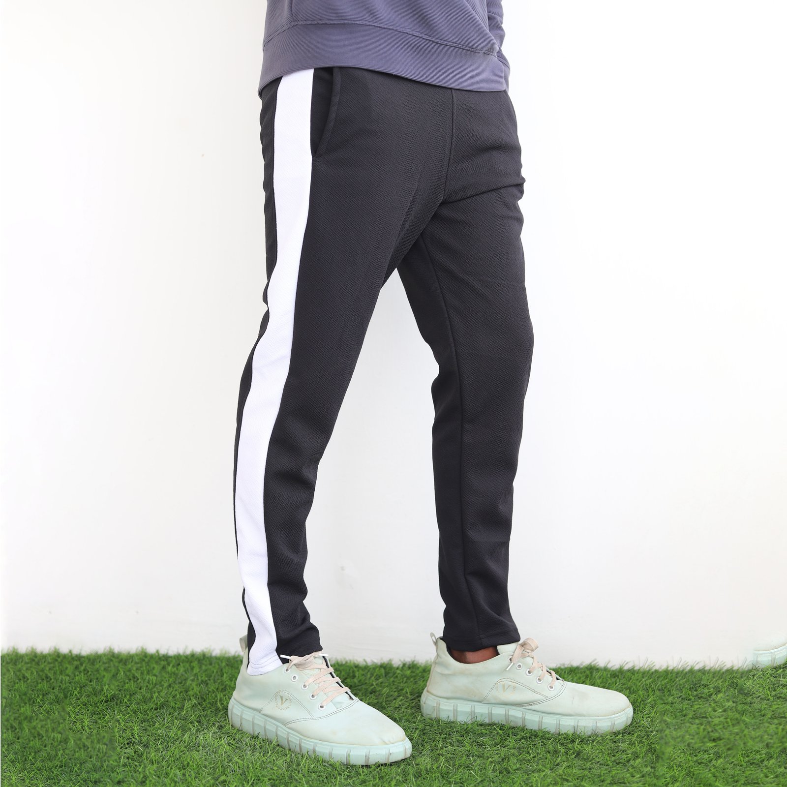 MENS TRACK PANT  WITH WHITE  LINE - BLACK